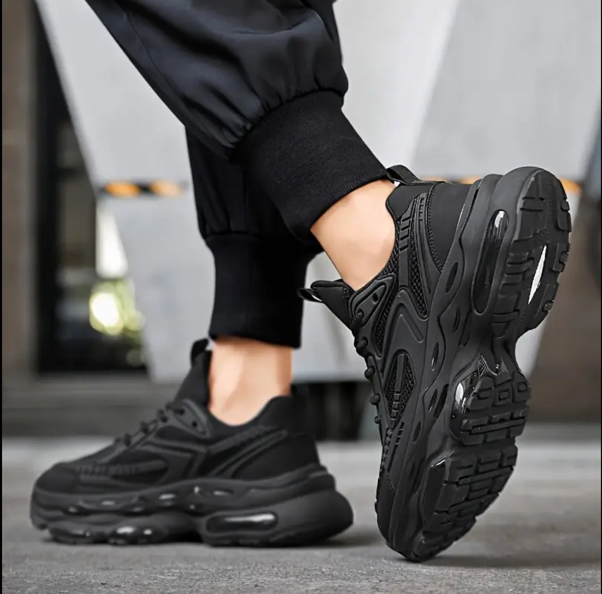 Men's New Trendy High-End Casual Sports Shoes, Black Warrior Style