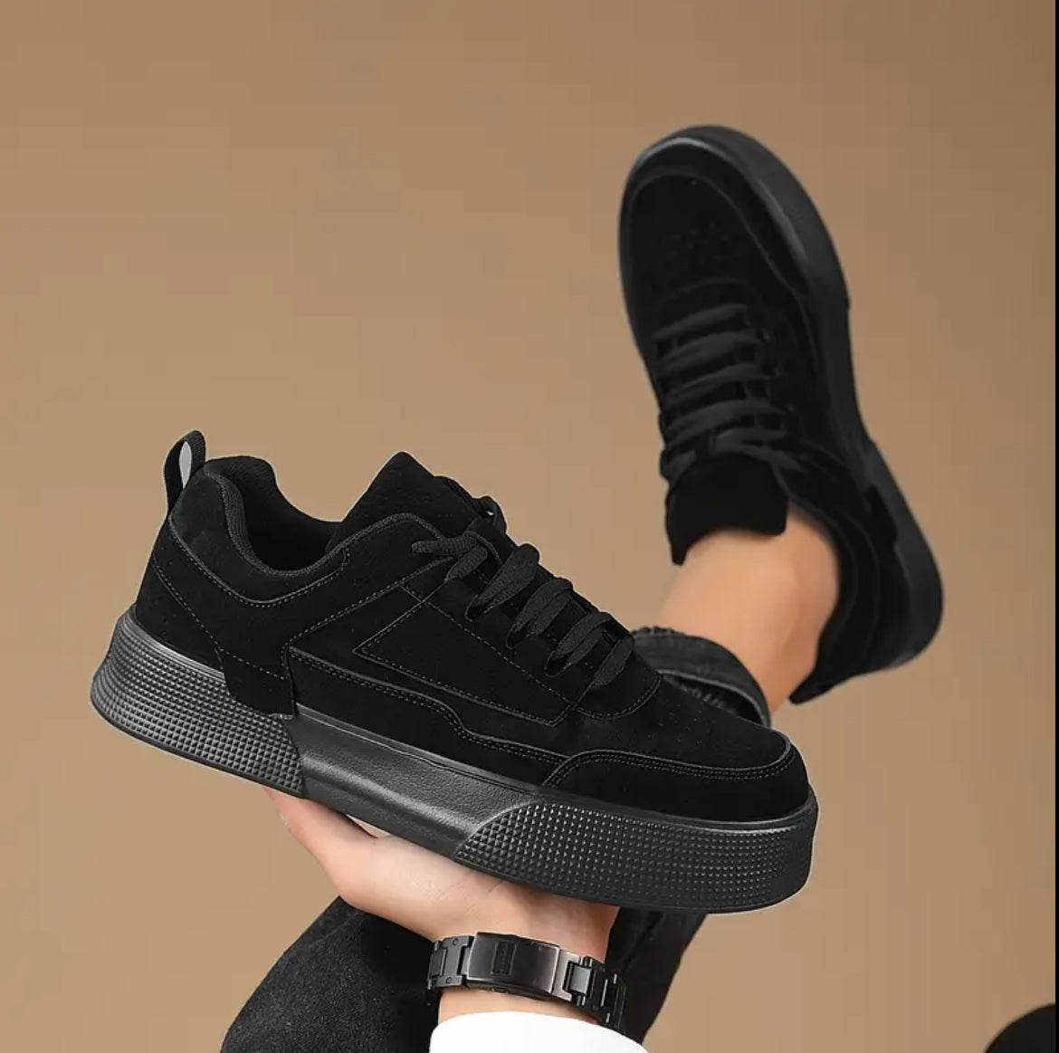 Men's Fashion Solid Color Low-Top Sneakers with Lace-Up Closure, Casual Street Style Thick Sole Shoes
