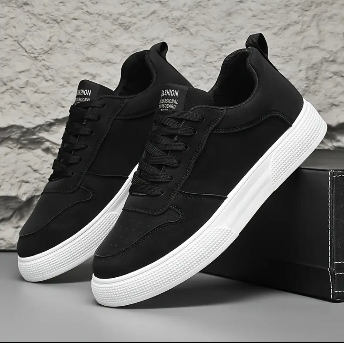 Men's Breathable Casual Sneakers, Lace-Up Low Tops for Everyday & Sporty Wear